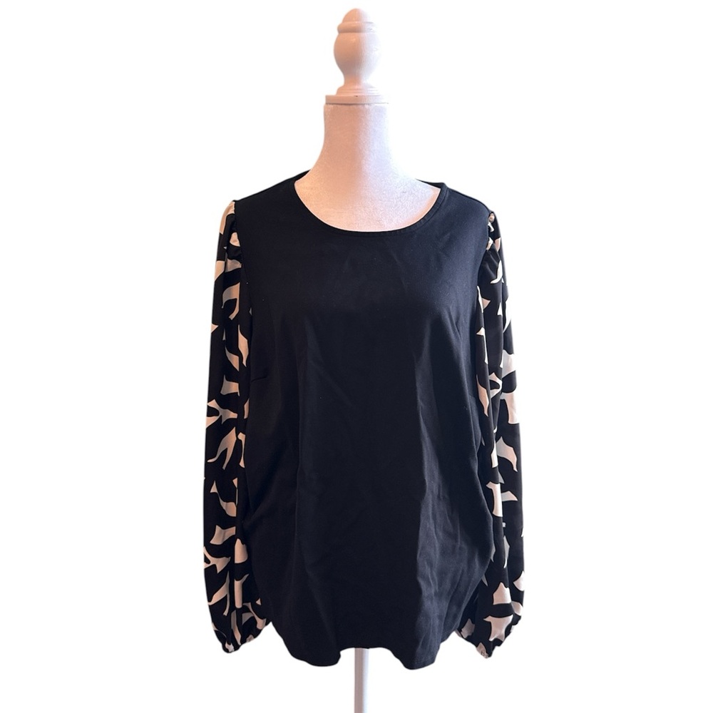 Nine West 1X Black Women’s Top with quarter Patterned Sleeves